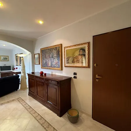Apartment Pm 1 Via Sanzio