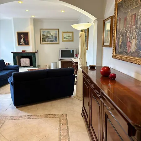 Apartment Pm 1 Via Sanzio *