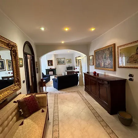 Apartment Pm 1 Via Sanzio *
