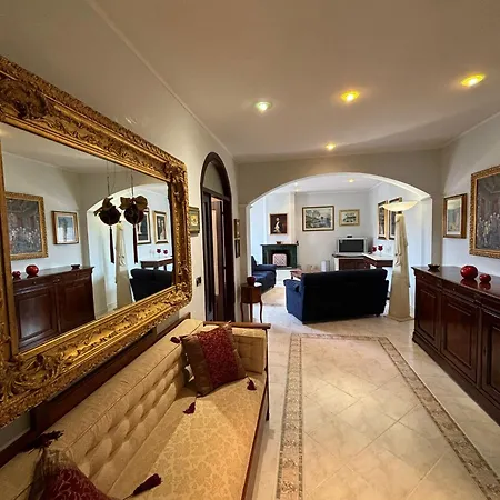 Apartment Pm 1 Via Sanzio *