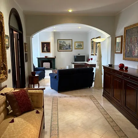 Apartman Pm 1 Via Sanzio *